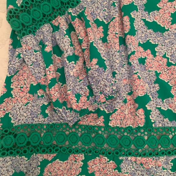 Bright and Beautiful Crown & Ivy Top - Picture 3 of 4